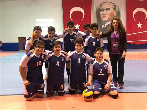 ORTAOKUL YILDIZ ERKEK VOLEYBOL TAKIMIMIZ" DAN GALİBİYET