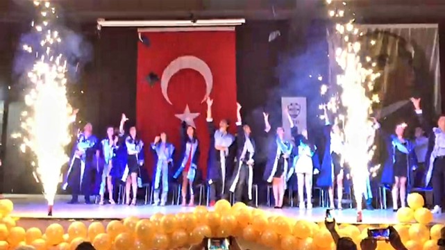 ANADOLU LİSESİ MEZUNİYET TÖRENİMİZ